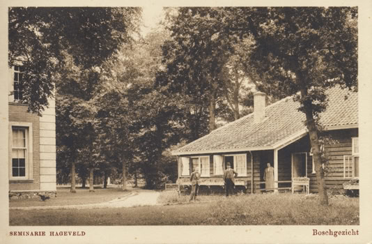 Ansichtkaart van de Directiekeet van het Bisschoppelijk Seminarie Hageveld uit 1925.